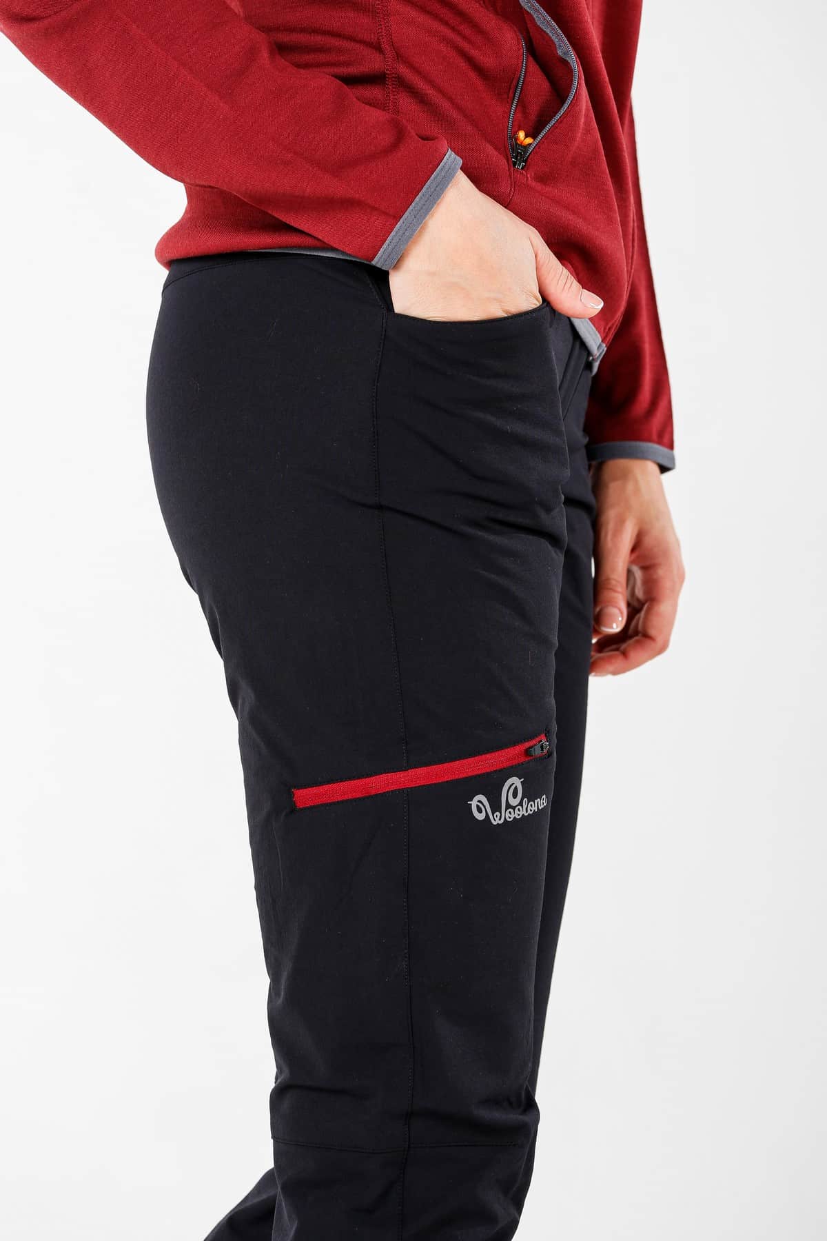 Czarne spodnie trekkingowe damskie z wełną merino na outdoor