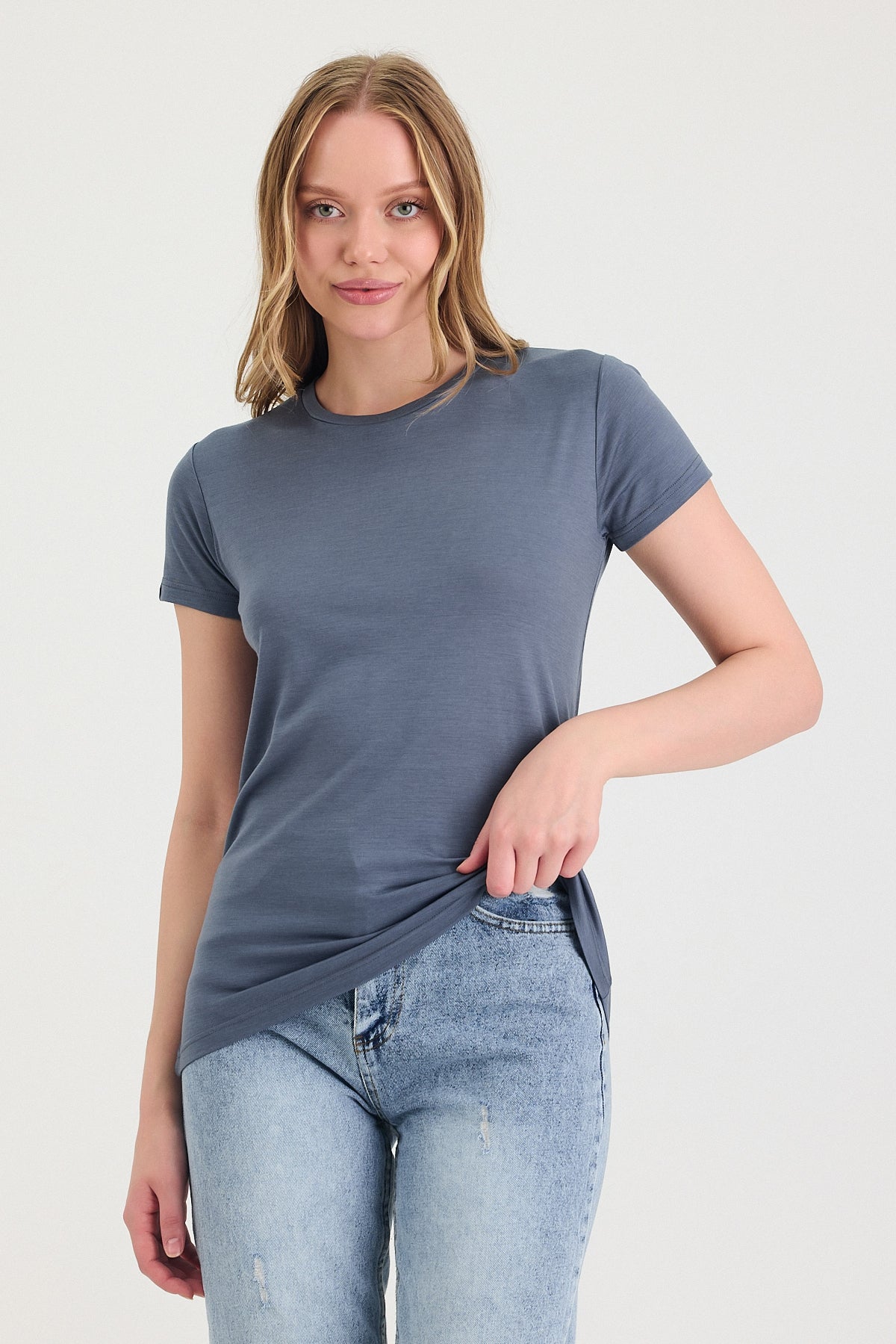 Szara damska koszulka ze 100% wełny merino 135 g/m²