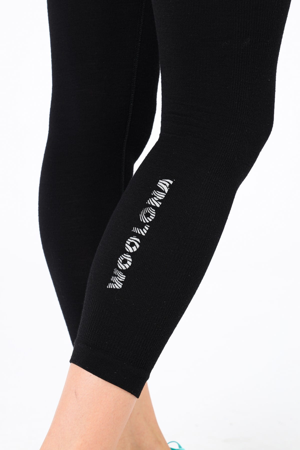 Czarne damskie legginsy merino o długości 7/8