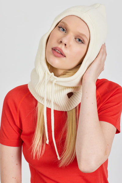 Komin z kapturem ze 100% wełny merino 210 g/m² w kolorze ecru