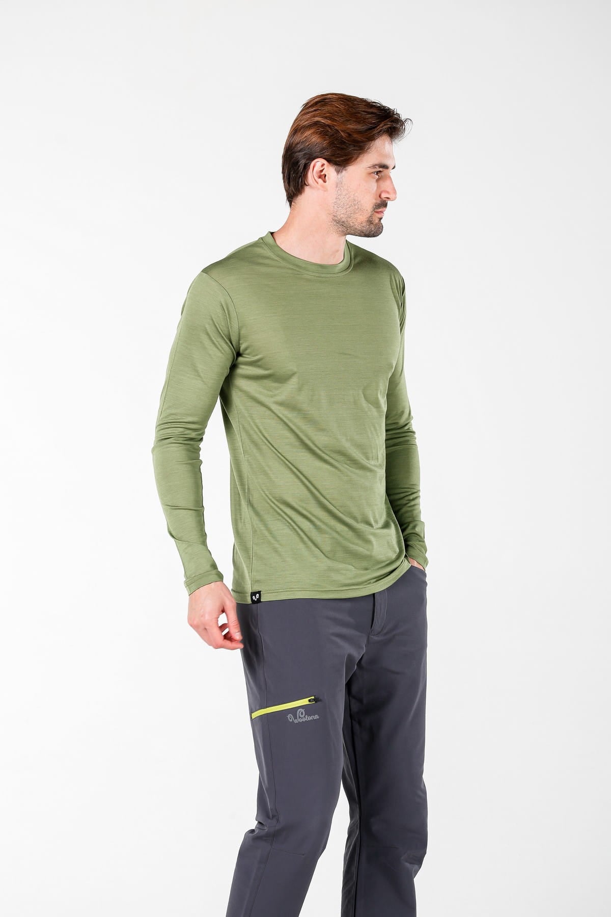 Zielona męska koszulka ze 100% wełny merino 135 g/m² na trekking