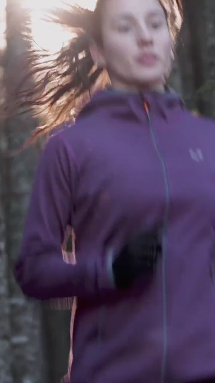 Załaduj wideo: Premium Wełna Merino: Komfort, Styl i Funkcjonalność na Co Dzień.